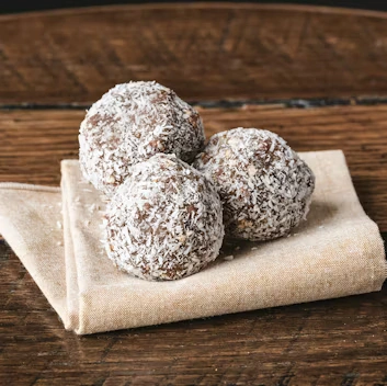 CHOCOLATE COCONUT BALL