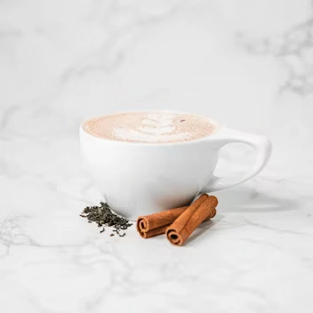 HOUSE CHAI TEA LATTE