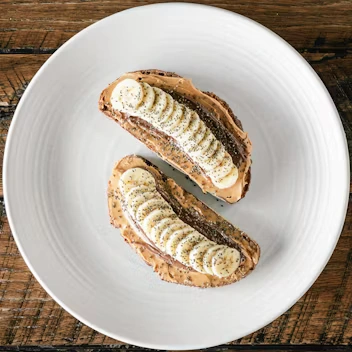 NUTELLA & PEANUT BUTTER TOAST