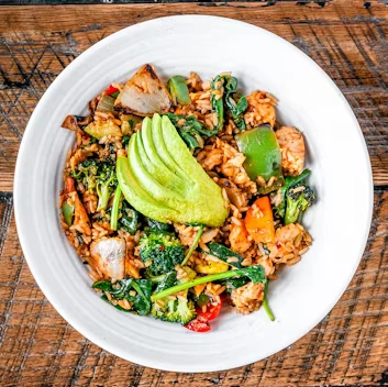 SWEET & SPICY SALMON RICE BOWL